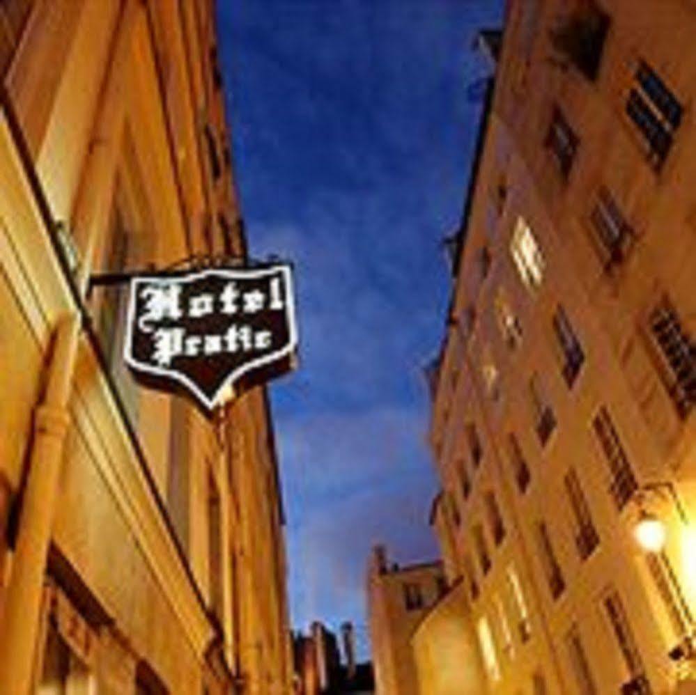 Pratic Hotel Parijs Buitenkant foto